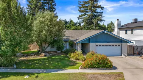 209 W Muncie Ave, Fresno, CA 93711