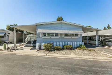 371 Bethel Ave #SPC 2, Sanger, CA 93657