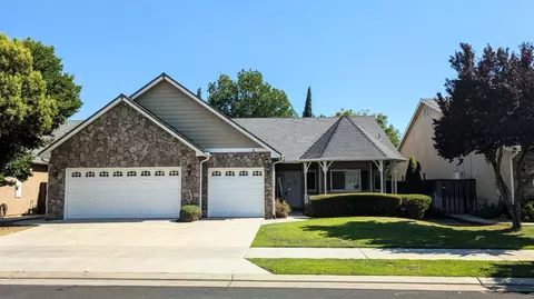 672 Powers Ave, Clovis, CA 93619
