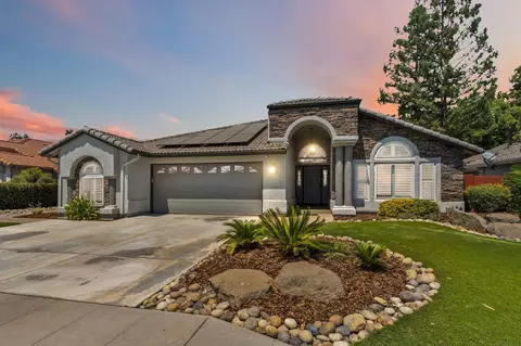 871 Minarets Ave, Clovis, CA 93611 photo 1