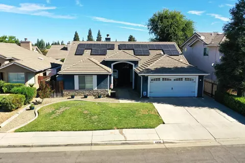 4498 W Roberts Ave, Fresno, CA 93722