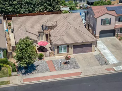 3259 Duncan Ave, Clovis, CA 93619