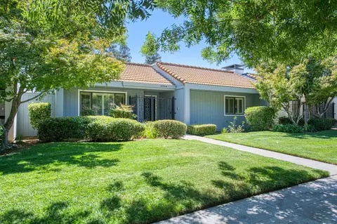 2013 W Fairmont Ave, Fresno, CA 93705