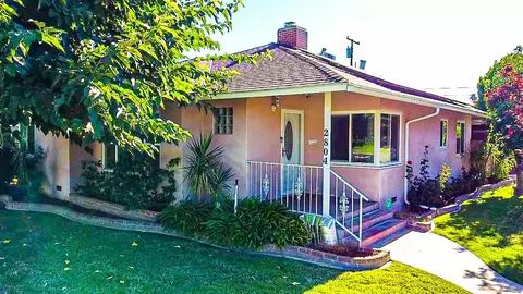 2804 N Fruit Ave, Fresno, CA 93705