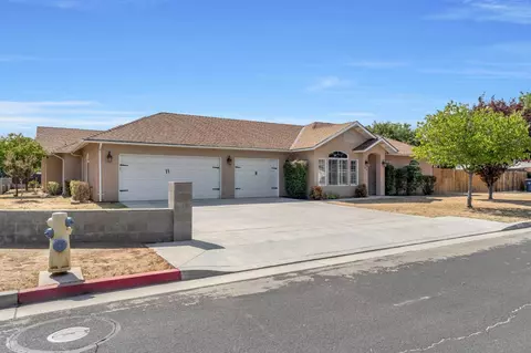 316 N Argyle Ave, Clovis, CA 93612