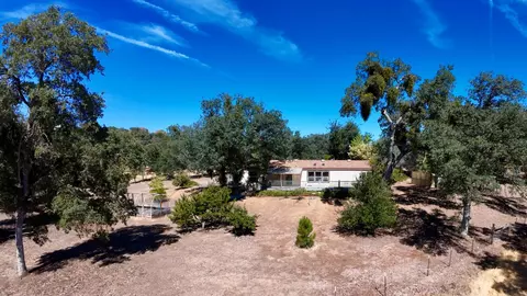 51143 Thistle Ln, Yokuts Valley, CA 93675