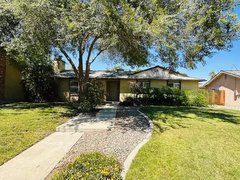 522 W Dovewood Ct, Coalinga, CA 93210