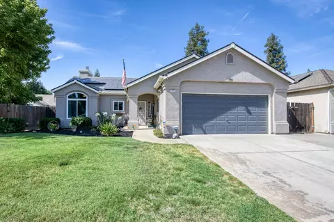 345 W Birch Ave, Clovis, CA 93611