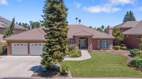 1516 Roeben, Visalia, CA 93291