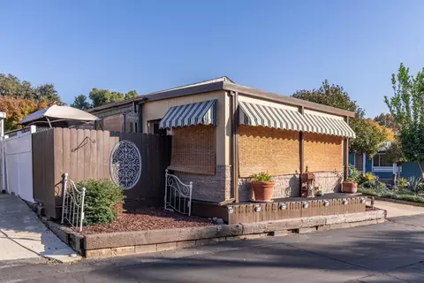 8701 Highway 41 #36, Fresno, CA 93720