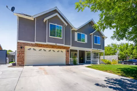 741 S Almond Ave, Kerman, CA 93630