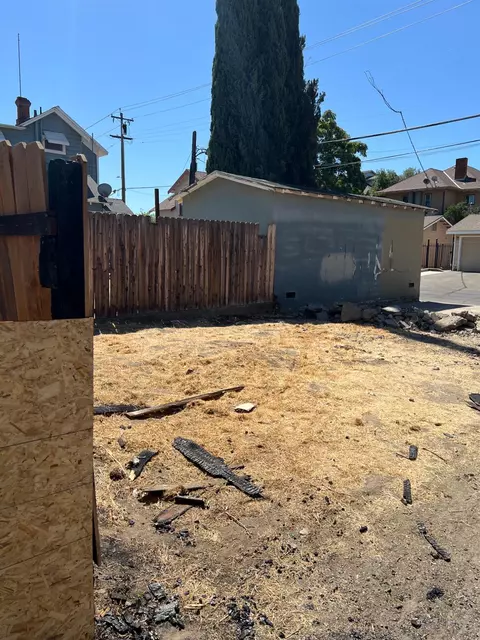 1119 E Voorman Ave, Fresno, CA 93701