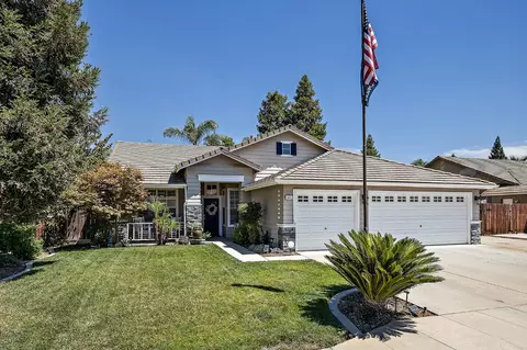 845 Mckelvy Ave, Clovis, CA 93611