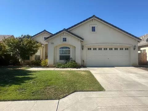 1039 E Oakmont Ave, Fresno, CA 93730