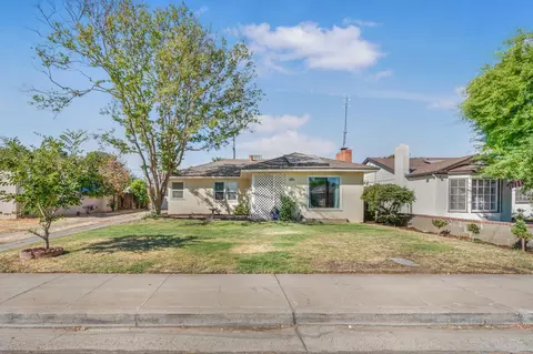 1345 N Teilman Ave, Fresno, CA 93728
