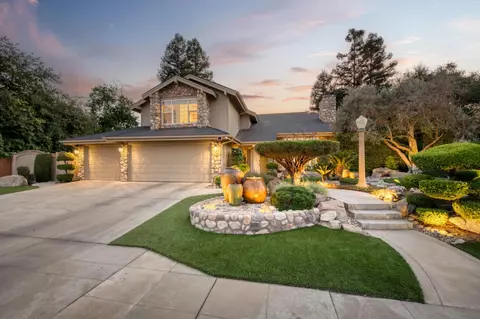 662 N Helm Ave, Clovis, CA 93611