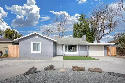 306 W Barstow Ave, Fresno, CA 93704