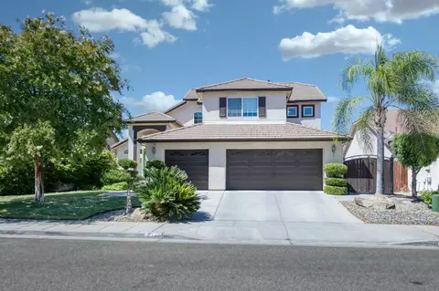 2146 E Sawgrass Ave, Fresno, CA 93730