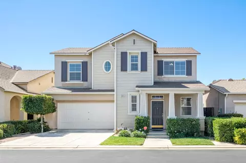 640 W Casanova Ln, Clovis, CA 93619
