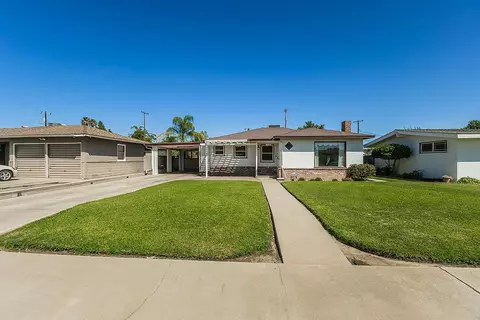 1708 Cherry Ave, Sanger, CA 93657