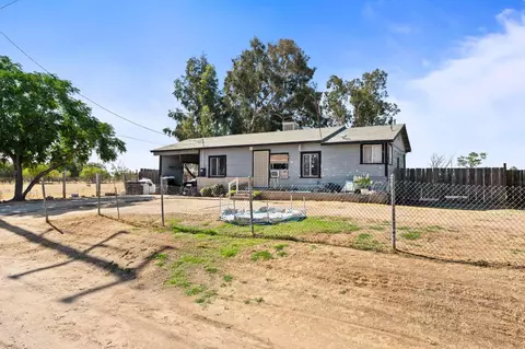 27594 Avenue 16, Madera, CA 93638