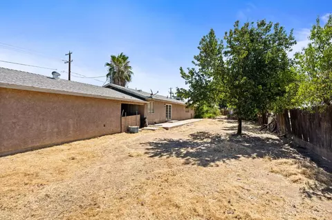 Exterior - 27592 Avenue 16, Madera, CA 93638 photo 6 of 9