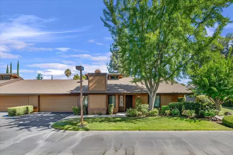 6300 N Palm Ave #125, Fresno, CA 93704