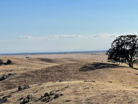 30 Hwy 41, O Neals, CA 93645