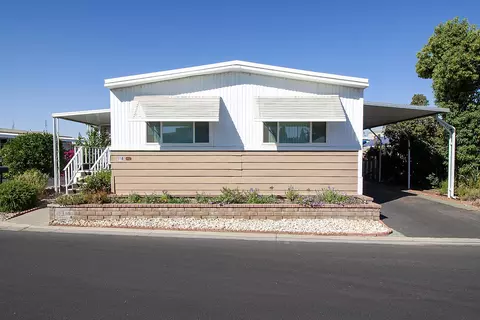 221 W Herndon Ave #118, Fresno, CA 93650