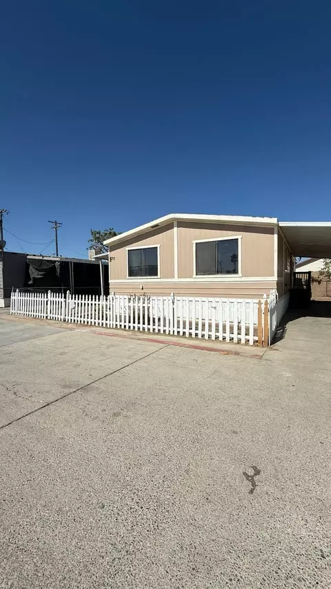 414 W Hanford Armona Rd #F 13, Lemoore, CA 93245