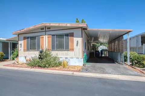 2706 W Ashlan #113, Fresno, CA 93705
