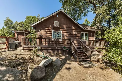 41482 Chipmunk Ln, Auberry, CA 93602