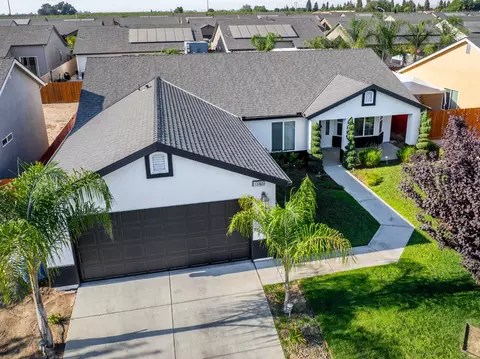 13360 Cherry St, Parlier, CA 93648