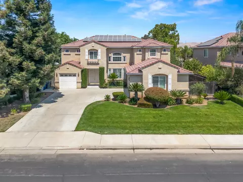 2241 Serena Ave, Clovis, CA 93619