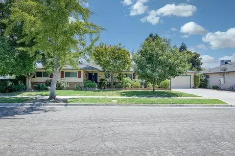 6356 N Sharon Ave, Fresno, CA 93710