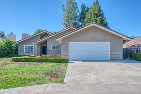 2232 Menlo Ave, Clovis, CA 93611