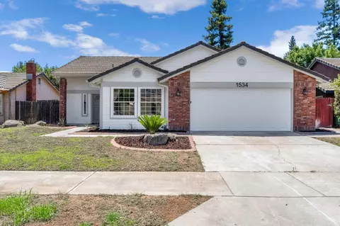 1534 Princeton Ave, Madera, CA 93637