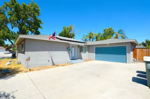4843 E Oslin Ave, Fresno, CA 93727