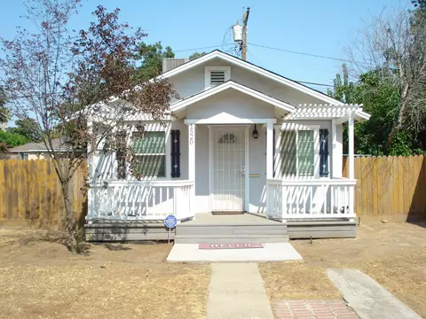 1520 N Delno Ave, Fresno, CA 93728