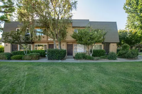 5098 E Ashlan #110, Fresno, CA 93727