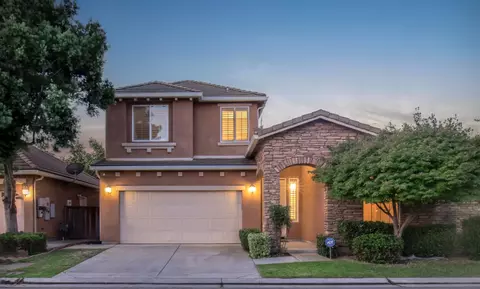 858 Tureaud Ln, Clovis, CA 93619