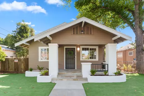 706 N College Ave, Fresno, CA 93728