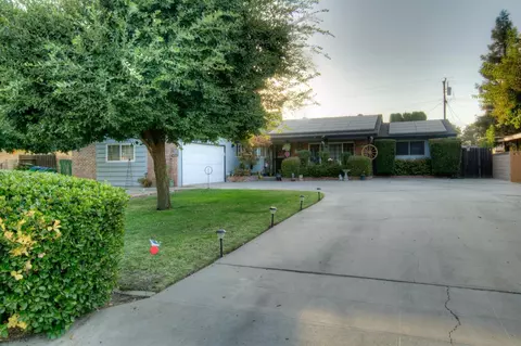 918 S Sunnyside Ave, Fresno, CA 93727