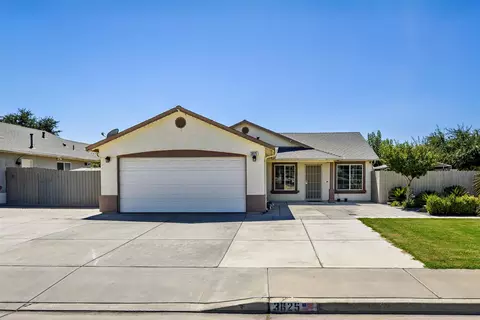 3625 Columbia St, Selma, CA 93662