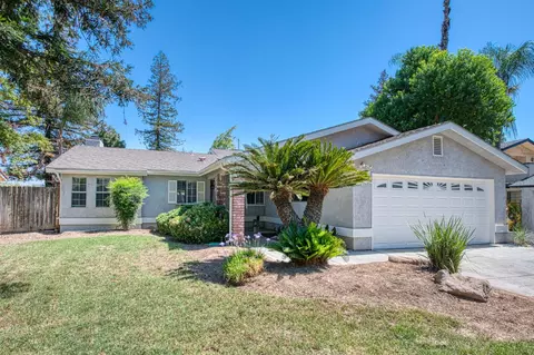 6364 N Barcus Ave, Fresno, CA 93722