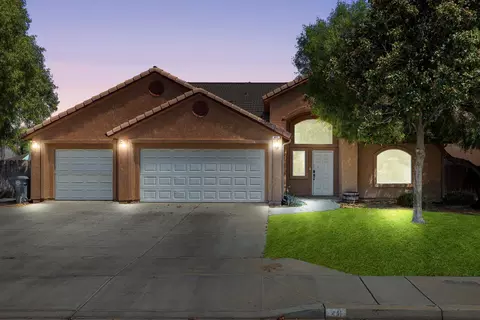 441 Malibu Dr, Coalinga, CA 93210