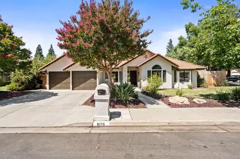 1676 E Omaha Ave, Fresno, CA 93720