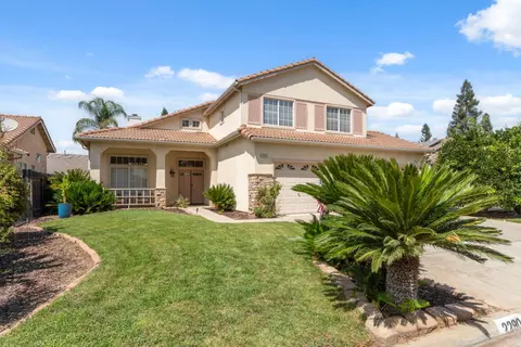 2290 E Warwick Ave, Fresno, CA 93720