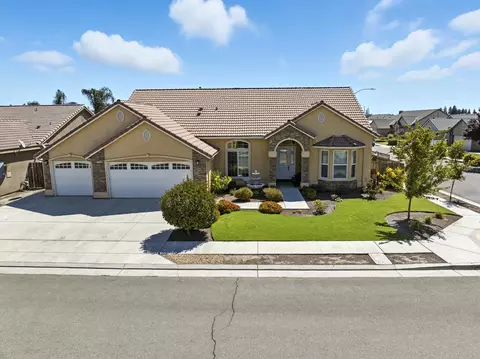 2700 7th Ave, Kingsburg, CA 93631