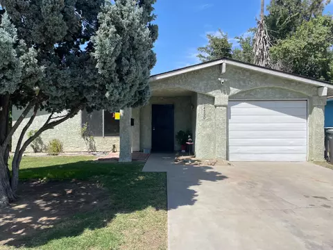 14590 W C St, Kerman, CA 93630